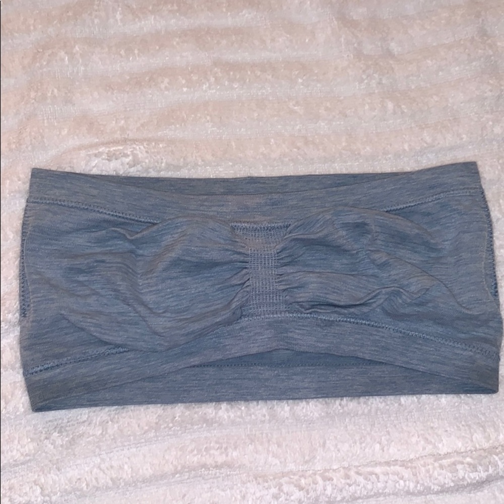 Strapless, Wireless, No Padding Bra